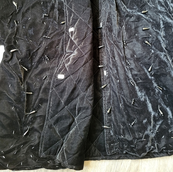 Topshop Velvet Beaded Padded Short Kimono Black {US size 10} - Picture 8 of 16